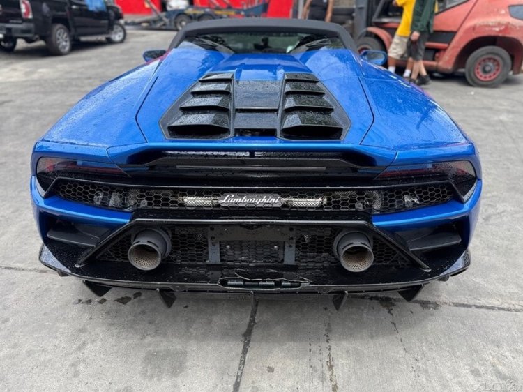 2024 Lamborghini Huracan Evo Convertible Available Now at an Exclusive Discount
