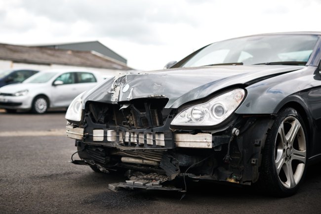 8 Mistakes People Make When Selling Their Car Online (and How BidGoDrive Helps You Avoid Them)