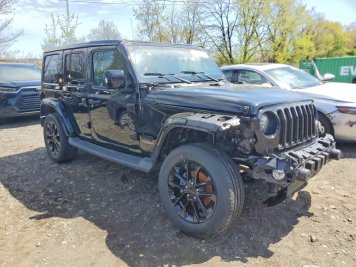 2022 jeep wrangler UNLIMITED SAHARA in Black - Front Three-Quarter View - BidGoDrive Inventory