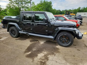 2021 jeep gladiator  in Black - Front Three-Quarter View - BidGoDrive Inventory