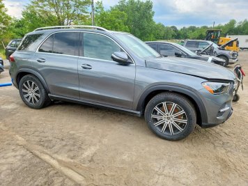 2026 mercedes-benz gle-350 4MATIC in Gray - Front Three-Quarter View - BidGoDrive Inventory