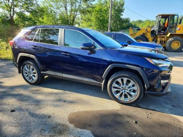 2025 toyota rav4 XLE PREMIUM in Blue - Front Three-Quarter View - BidGoDrive Inventory