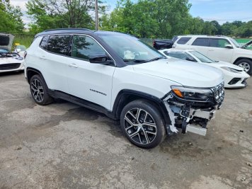 2024 jeep compass LIMITED in White - Front Three-Quarter View - BidGoDrive Inventory