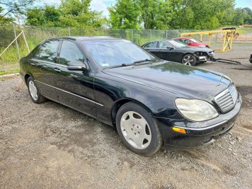 2002 mercedes-benz s600  in Black - Front Three-Quarter View - BidGoDrive Inventory