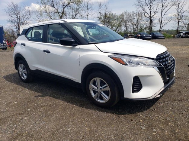 2025 Nissan Kicks PLAY S in White - Front Three-Quarter View - BidGoDrive Inventory