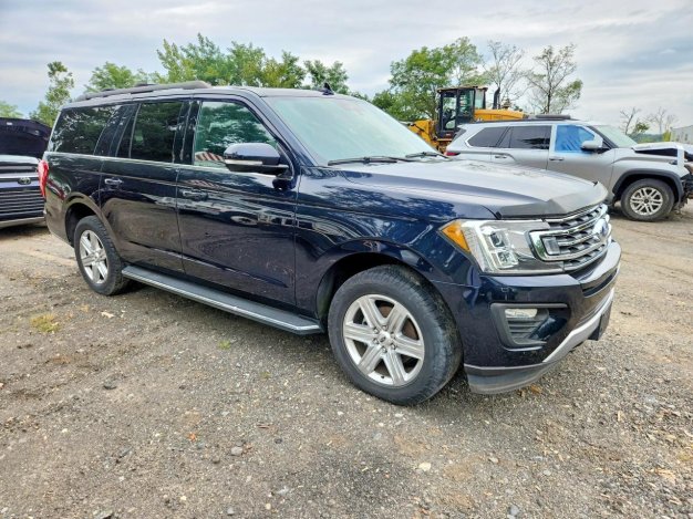 2021 Ford Expedition  in Blue - Front Three-Quarter View - BidGoDrive Inventory