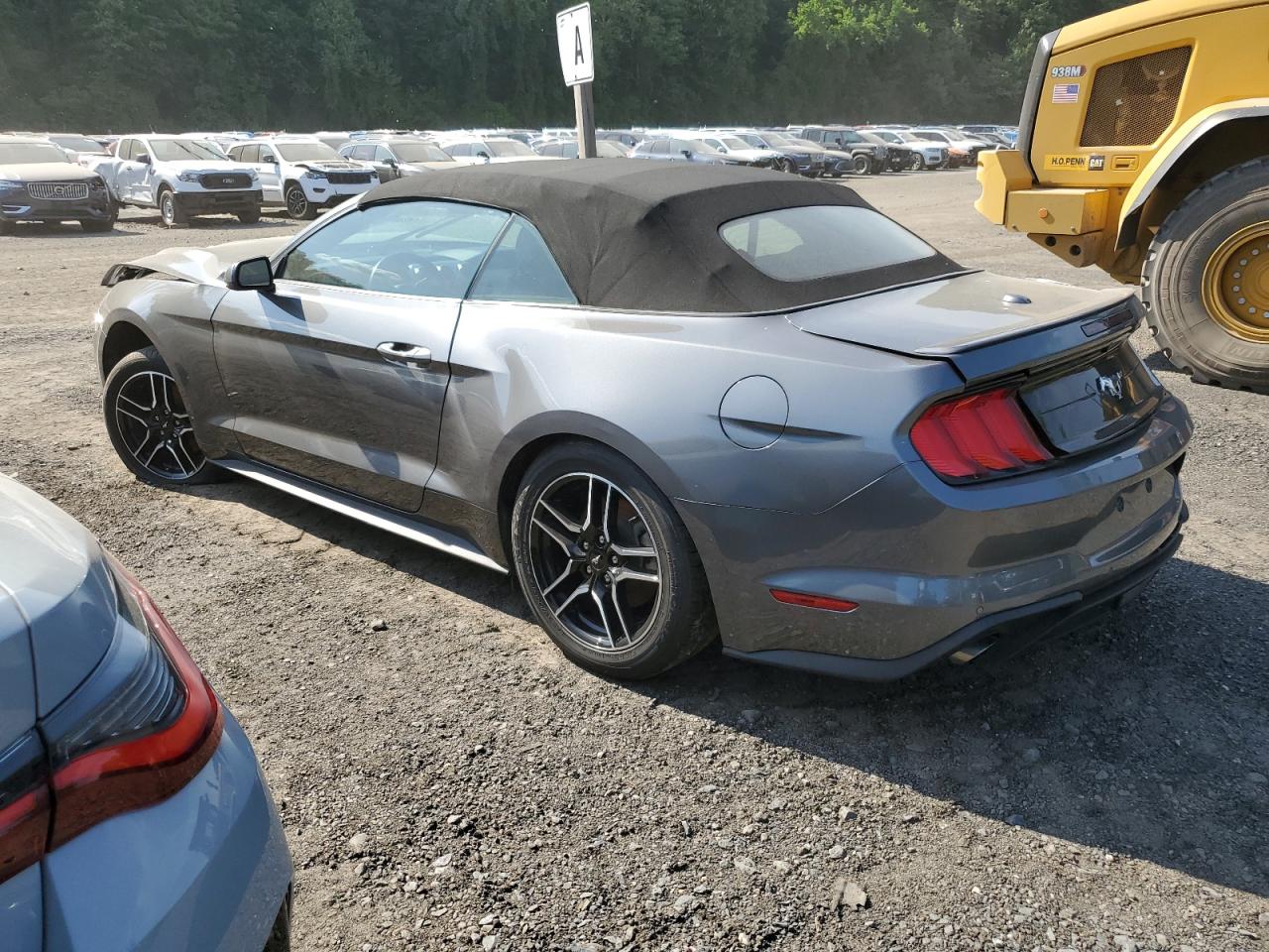 Salvage 2022 Ford Mustang 