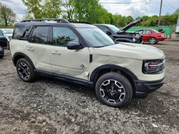 2024 ford bronco-sport OUTER BANKS in Brown - Front Three-Quarter View - BidGoDrive Inventory