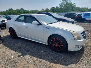 2013 cadillac cts PERFORMANCE COLLECTION in White - Front Three-Quarter View - BidGoDrive Inventory
