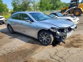 2025 lexus es-350  in Silver - Front Three-Quarter View - BidGoDrive Inventory