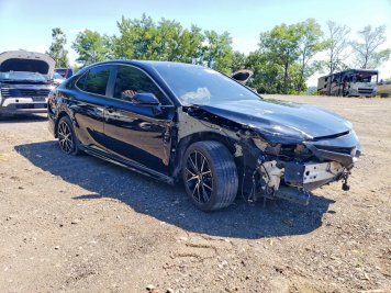 2023 toyota camry SE in Black - Front Three-Quarter View - BidGoDrive Inventory