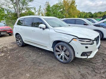 2025 volvo xc90 PLUS in White - Front Three-Quarter View - BidGoDrive Inventory