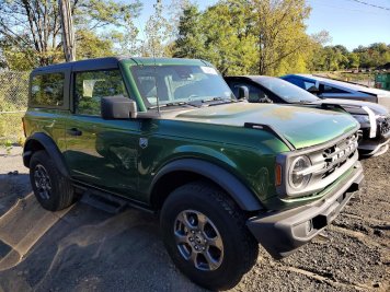 2024 ford bronco  in Green - Front Three-Quarter View - BidGoDrive Inventory