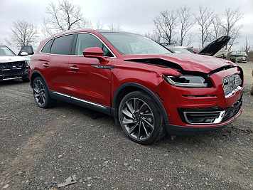 2020 Lincoln Nautilus RESERVE in Red - Front Three-Quarter View - BidGoDrive Inventory