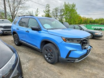 2025 honda pilot TRAILSPORT in Blue - Front Three-Quarter View - BidGoDrive Inventory