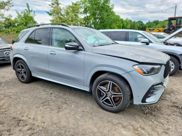 2024 mercedes-benz gle-350 4MATIC in Gray - Front Three-Quarter View - BidGoDrive Inventory