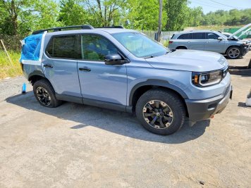 2026 honda passport TRAILSPORT ELITE in Gray - Front Three-Quarter View - BidGoDrive Inventory