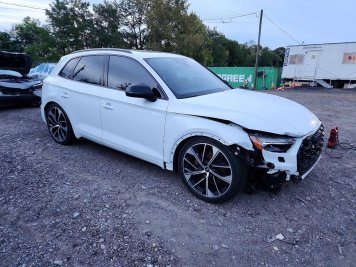 2024 audi sq5 PRESTIGE in White - Front Three-Quarter View - BidGoDrive Inventory