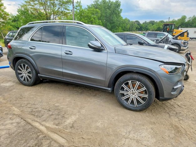 2026 Mercedes-benz GLE 350 4MATIC в Gray - вид спереди под углом - Инвентарь BidGoDrive