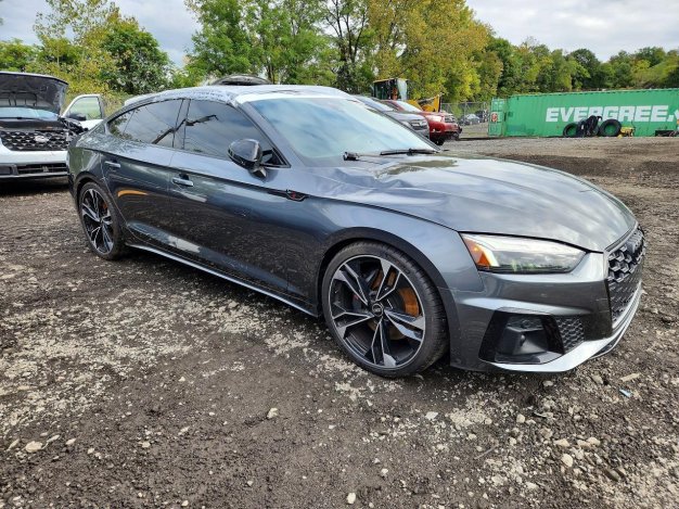 2022 Audi S5 PREMIUM PLUS в Gray - вид спереди под углом - Инвентарь BidGoDrive