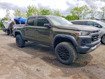 2023 chevrolet colorado TRAIL BOSS in Brown - Front Three-Quarter View - BidGoDrive Inventory