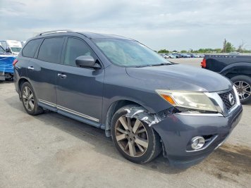 2014 nissan pathfinder PLATINUM in Gray - Front Three-Quarter View - BidGoDrive Inventory