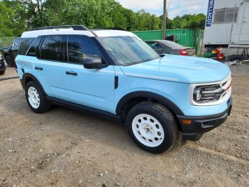 2024 ford bronco-sport HERITAGE in Blue - Front Three-Quarter View - BidGoDrive Inventory