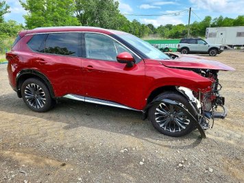 2025 nissan rogue PLATINUM in Burgundy - Front Three-Quarter View - BidGoDrive Inventory